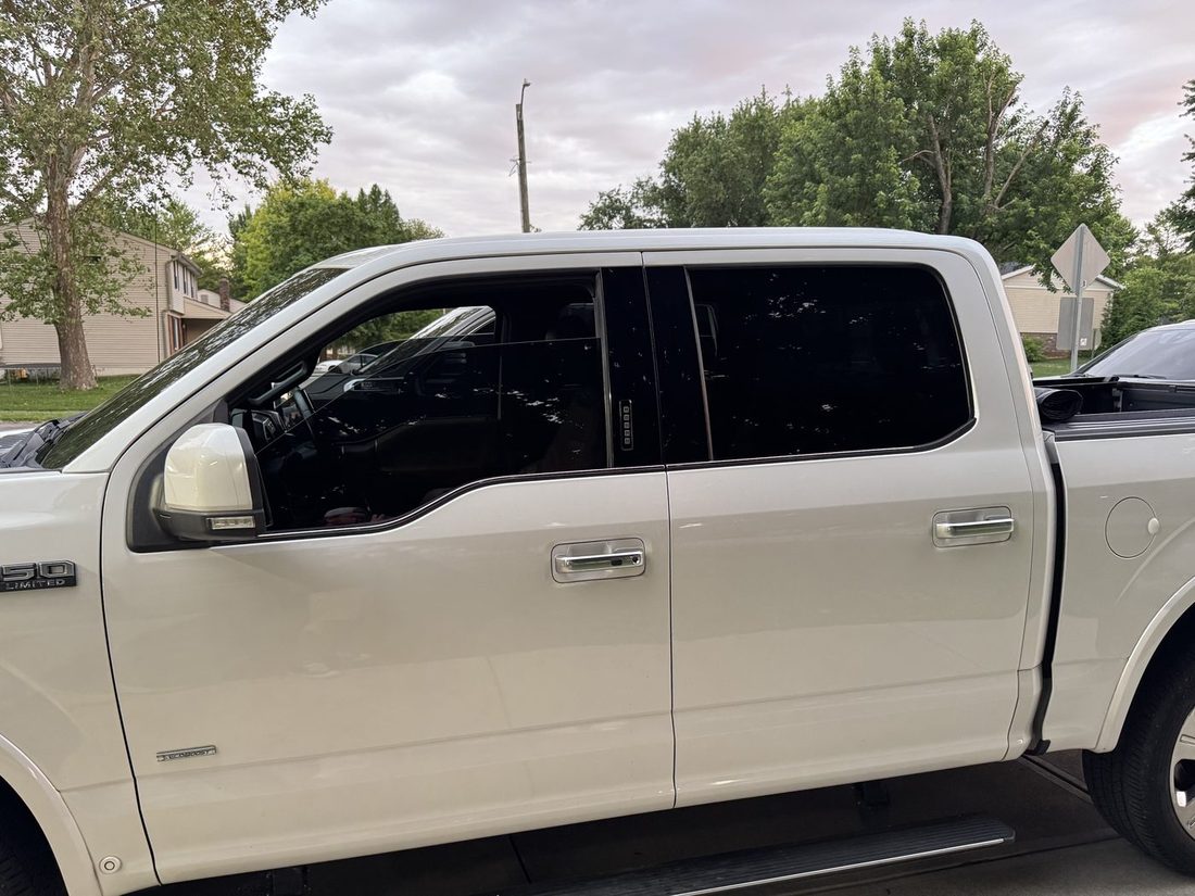 F-150 Limited, driveway profile