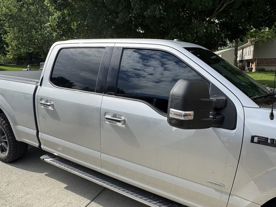 F-150 &mdash; front and rear door glass