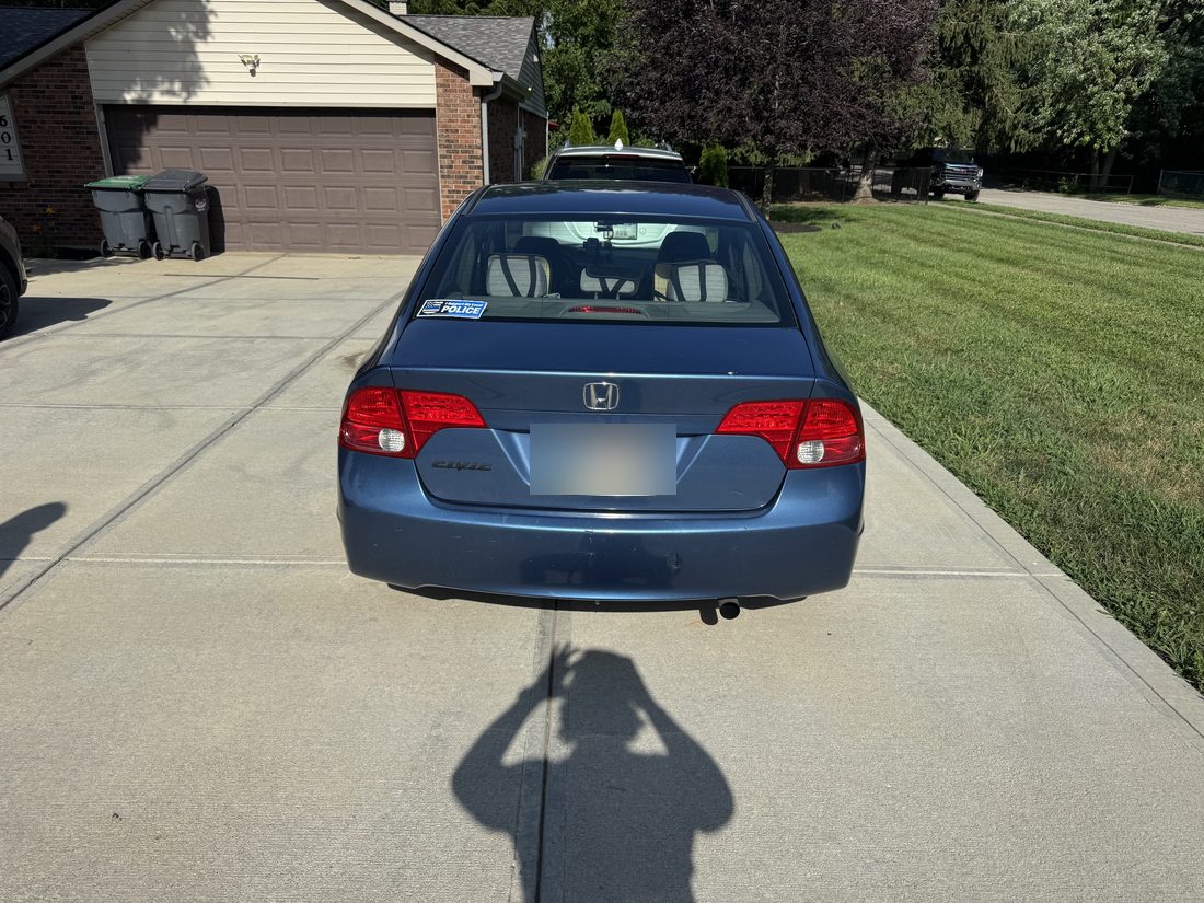 Honda Civic &mdash; rear glass